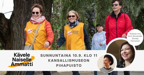 Naisia kävelemässä